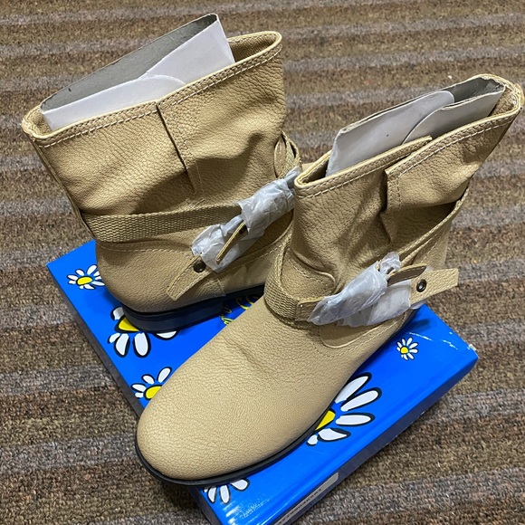 New Beige Biker Boot - Picture 5 of 6